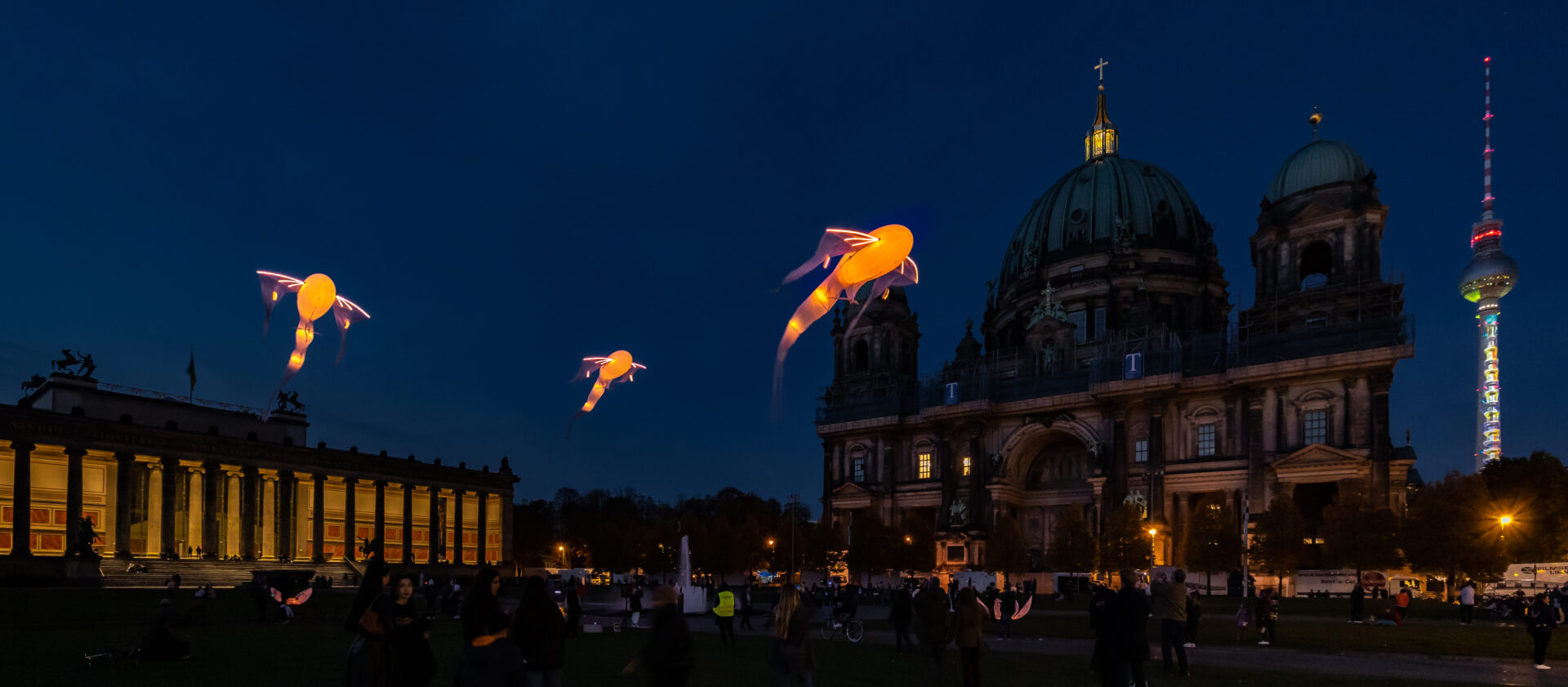 Luminéoles im Lustgarten